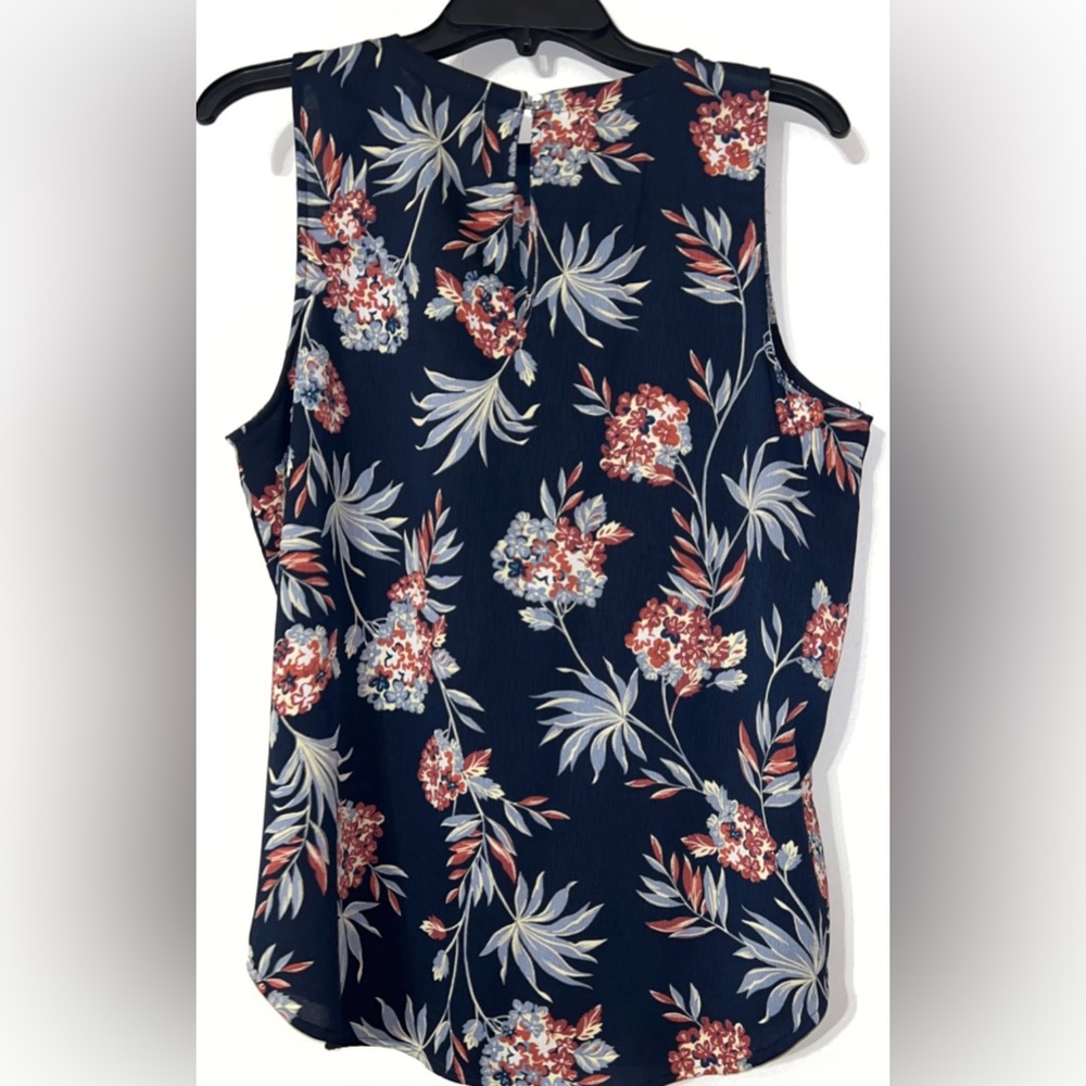 NWOT Ann Taylor Pleat Shell Tank